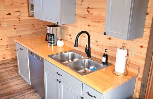 Alder Cabin | Cozy Cabin in Alder