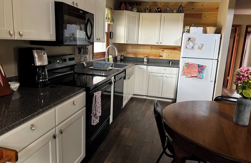 Ingalls Cabin | Cozy Cabin in the woods! Private but close to activities.