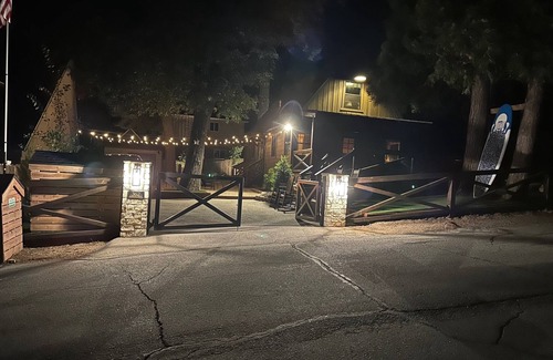 Cedar Glen Cabin | Cozy cabin perfect for time spent with family and friends.Come make memories!