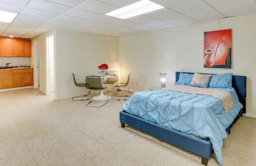 Cedar Grove Apartment | Cozy Cedar Grove Apartment w/ Shared Pool & Patio!