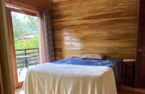 San Isidro Ski Chalet | Cozy Chalet 15 minutes from Volcan Poas,