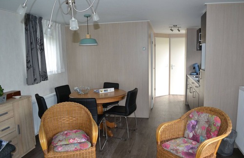 Serooskerke Ski Chalet | Cozy chalet in Zeeland not far from the beaches, Veere, Domburg, Oostkapelle