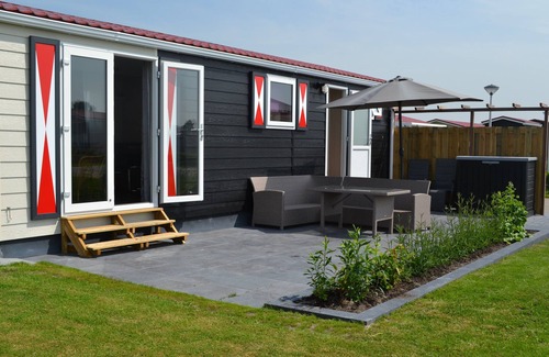 Serooskerke Ski Chalet | Cozy chalet in Zeeland not far from the beaches, Veere, Domburg, Oostkapelle