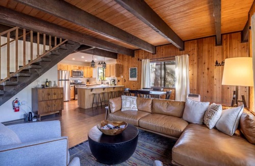 Whispering Forest Cabin | Cozy Chalet w/Hot Tub & Forest Views – Near Bear Mountain!