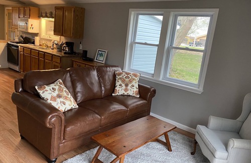 Sandy Creek Cottage | Cozy channel cottage with dock and access to North Sandy Pond.