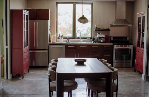 West Hollywood Bed & Breakfast | Cozy Charm in West Hollywood