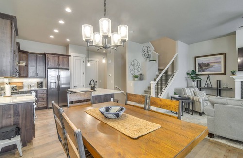 Loveland House | Cozy Colorado Home w/Putting Green Near Loveland!