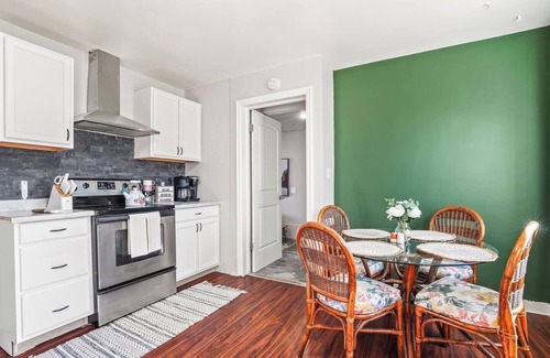 Boise Bench House | Cozy Cottage 6 Mins to DT Boise sleeps 5-6