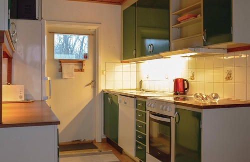 Storholmen House | Cozy cottage in rural surroundings and free location near Norrtälje.