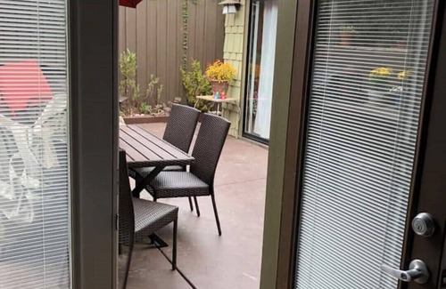 Loma Portal Cottage | Cozy Cottage in the Heart of San Diego, close to Airport, Liberty Station