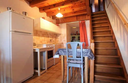 Lantriac Cottage | Cozy Cottage Near Mézenc Plateau - Calm Hamlet, Golf Nearby, Baby Gear Included