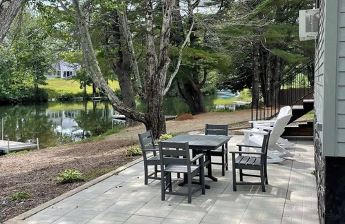 Oakland Cottage | Cozy Cottage on Ellis Pond-Cabin #1 at Kozy Cove