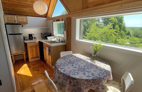 Surry Cottage | Cozy Cottage