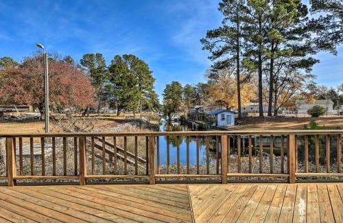 Oriental House | Cozy Cottage with Shared Dock on Dawson Creek