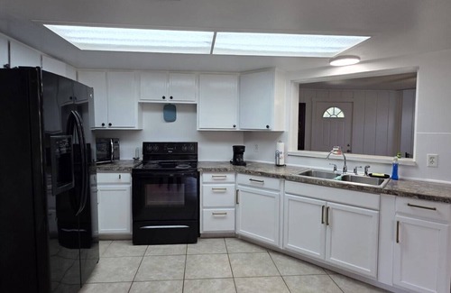 Dade City House | Cozy Countryside Retreat — 3 bedroom home with WiFi and AC in Dade City Florida