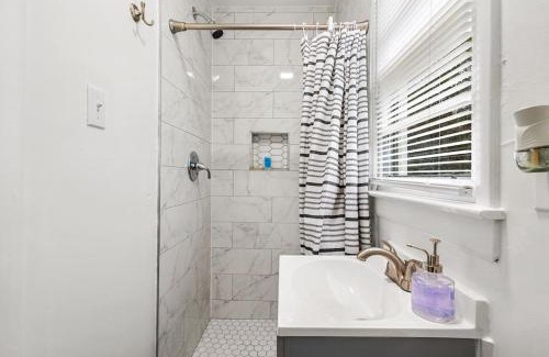 Hopewell Apartment | Cozy Cove near Fort Gregg-Adams Perfect for 2!