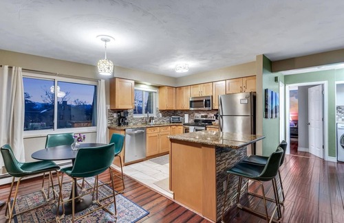 Berkley Condo | Cozy Denver Stay | Grill + Patio | Sloan’s Lake| Firepit