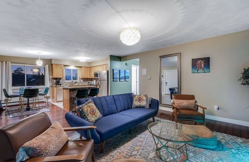Berkley Condo | Cozy Denver Stay | Grill + Patio | Sloan’s Lake| Firepit