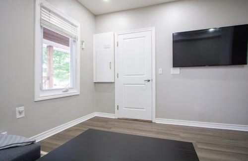 London Apartment | Cozy Downtown London 1BR Gem