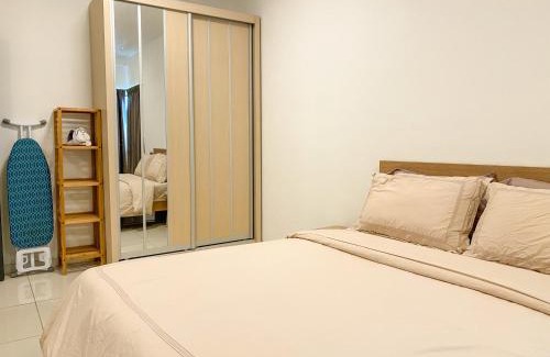 Shah Alam Apartment | Cozy Emira Home 3 Bedrooms
