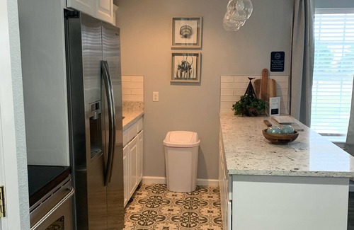 Ardmore House | Cozy family bungalow perfect for a couple or family of four