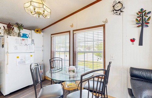 Assateague Pointe House | Cozy Family-Friendly Home with WiFi, AC, Shared Pool, Tennis, Pond & Playgrounds