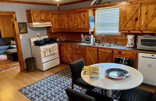 Call Cabin | Cozy Farm Cabin in the Woods
