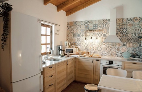 Sao Clemente Cottage | Cozy farmhouse Quinta da Eira (140 years old)