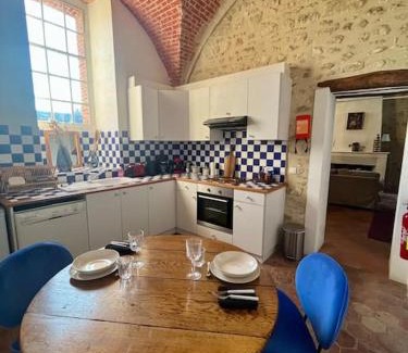 Fleury-en-Biere Apartment | Cozy flat in castle near Fontainebleau - 10 min
