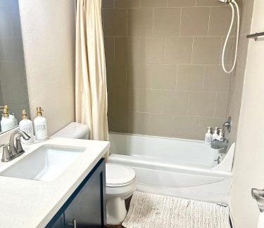 Old Pasadena Apartment | Cozy Gem Near Old Town Pasadena