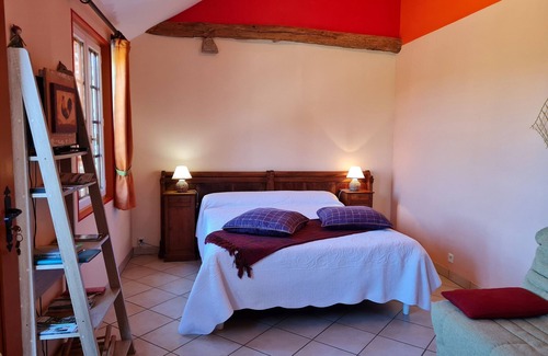 Bonnee Bed & Breakfast | Cozy Ground-Floor Room with Separate Entrance, Bikes, and Nearby Tourist Attractions