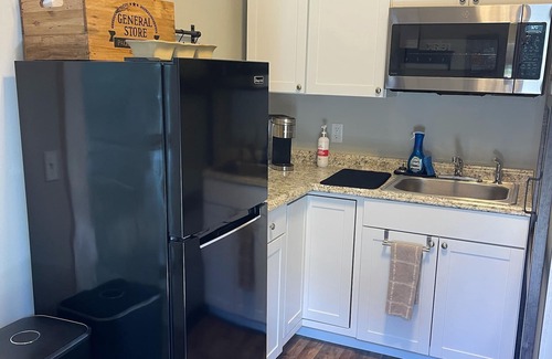 Colchester Apartment | Cozy Guest Suite Near Lake Champlain & Hiking Trails