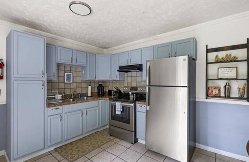Terry Sanford House | Cozy Haven Escape - Near Fort Liberty