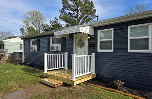Hampton House | Cozy Haven in Hampton Roads – Near Beaches, Military Bases & Historic Sites!