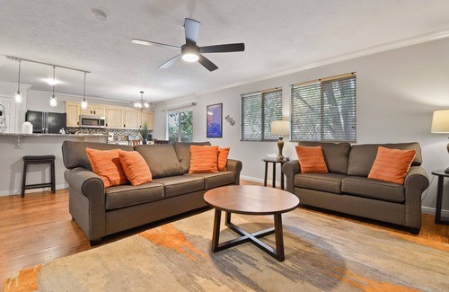 Heber House | Cozy Heber Getaway | Pet-Friendly, Sleeps 9, Ski Area Close & Outdoor Adventures, BBQ and Fire Pit