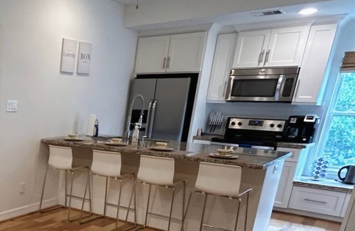 Houston Heights House | Cozy Heights Home 🌅🌄(Fenced, Yard, Garage)