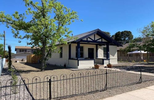 Clarkdale House | Cozy Historic home near Sedona with Beautiful Views!