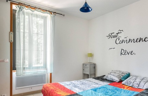 Loubejac House | Cozy Holiday Home in Loubejac near Forest