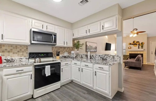 South Arlington House | Cozy home 10 min from AT&T stadium