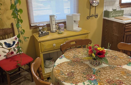 Platte City House | COZY HOME CLOSE TO WESTON, NASCAR, ROYALS, 30 MIN TO KANSAS CITY, 10 min to KCI