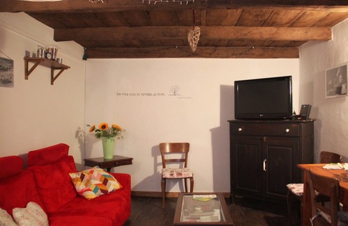 Pian degli Ontani House | Cozy home for groups of friends or family with pets allowed!