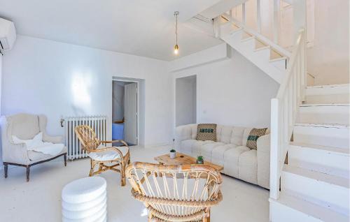 Rouet House | Cozy Home In Le Rouet With Wifi
