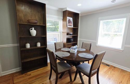 Alexandria West House | Cozy Home in Alexandria