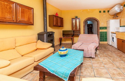 Cuevas del Campo House | Cozy home in Cuevas del Campo with WiFi