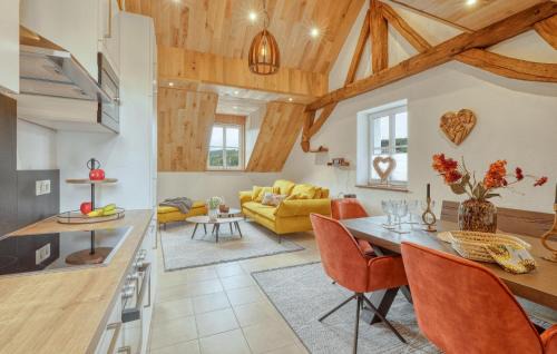 Irrhausen House | Cozy Home In Irrhausen With Sauna