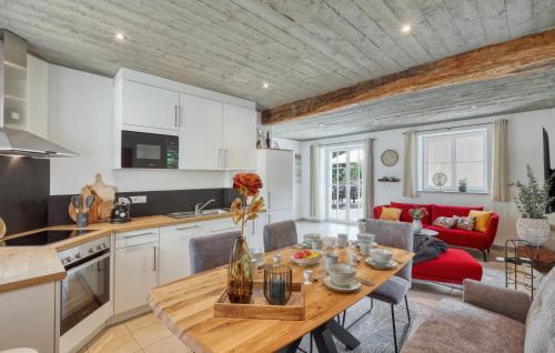 Irrhausen House | Cozy Home In Irrhausen With Sauna