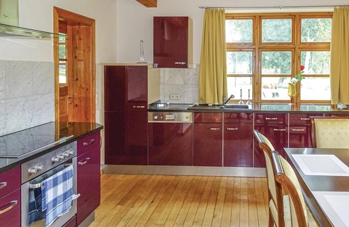 Wendorf House | Cozy home in Kuhlen Wendorf with sauna