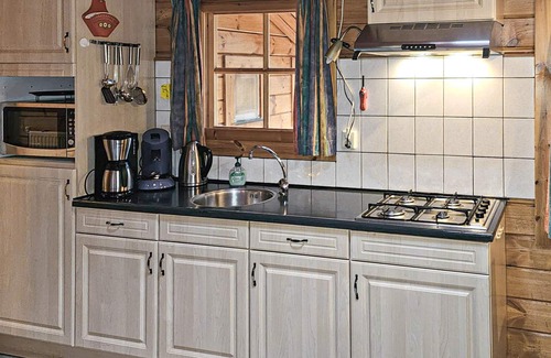 Neede House | Cozy home in Neede with sauna