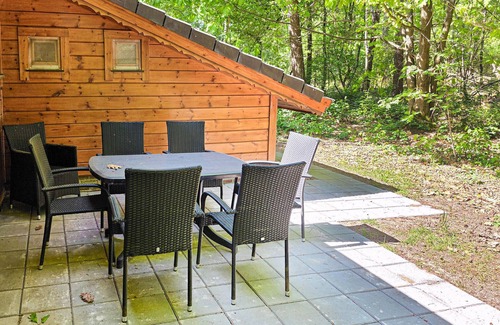 Neede House | Cozy home in Neede with sauna