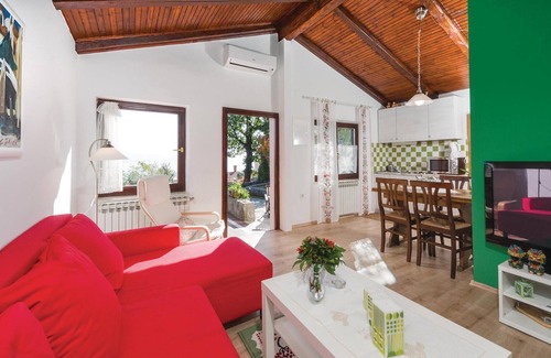 Pobri House | Cozy home in Pobri with house sea view